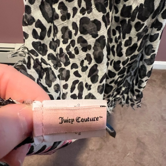 Scarf - Picture 3 of 3